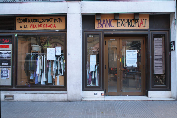 El Grup Barnils condemna les agressions i coaccions a periodistes durant els aldarulls a Gràcia